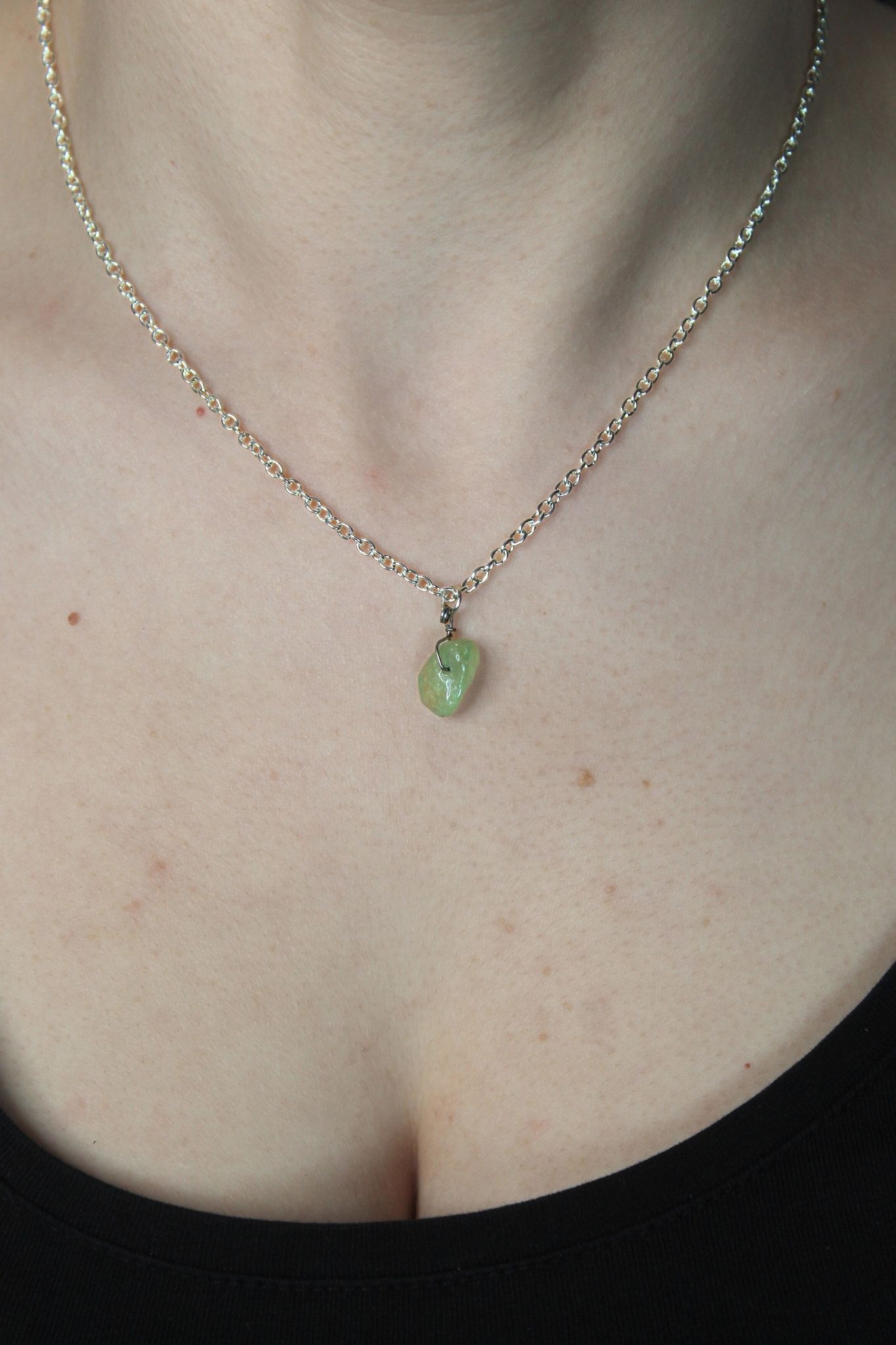Green Wire-Wrapped Pendant Necklace - Image 2